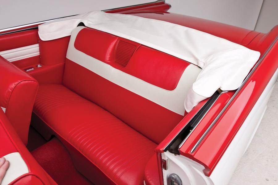  Oldsmobile Dynamic 88 Convertible 1959 года  (фото 5 из 20)